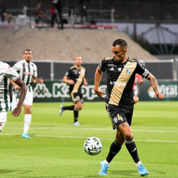 Ligue 2 : dans une drôle d’ambiance, le Red Star lance sa saison contre Ajaccio