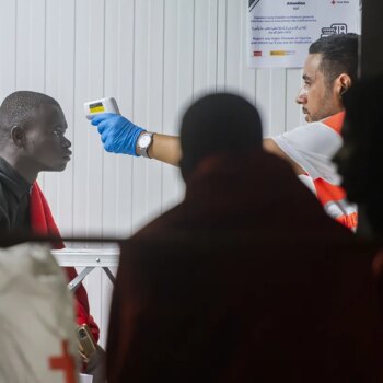 Llega un cayuco con 97 inmigrantes a El Hierro y otro con 59 a Fuerteventura