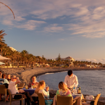 Los precios de restaurantes y hoteles tiran de la inflación  en julio en Canarias, con un aumento del 2,9%