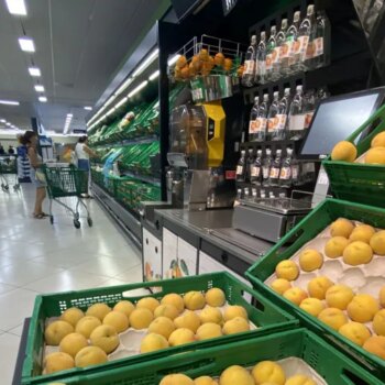 Mercadona indica el origen de los melocotones que vende en sus supermercados en verano