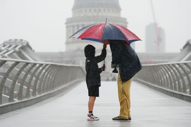 Met Office on weather triple whammy as thunderstorms, flooding, and 30C temperatures set to sweep UK