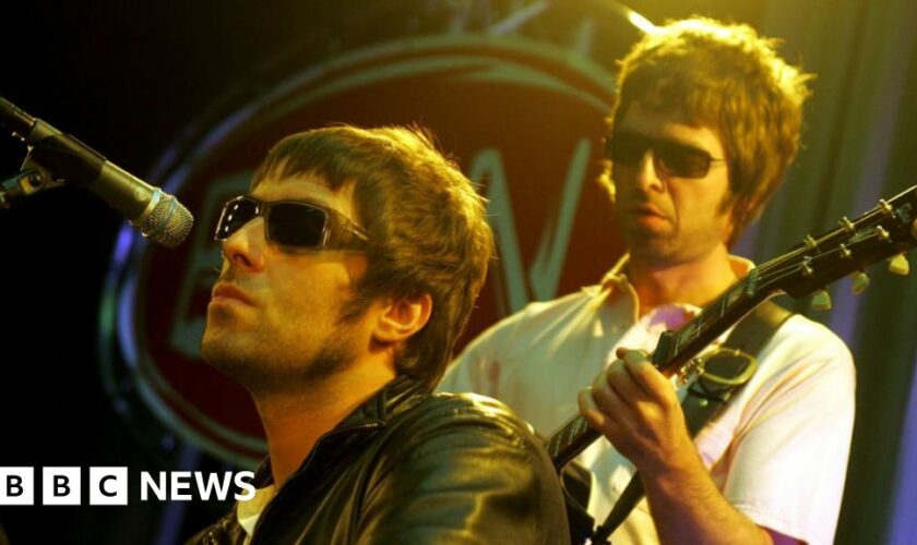 Oasis fans scramble for tickets as band warns against reselling