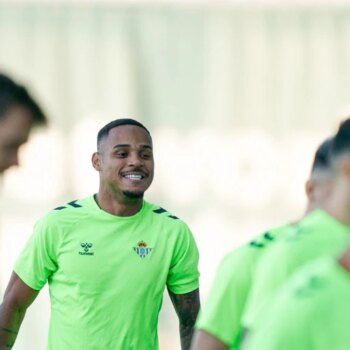 Oliveira y Denilson 'bendicen' a Natan