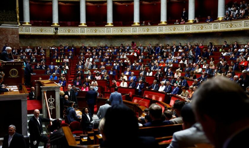 «On n’est plus à l’abri de rien» : à l’Assemblée, la prochaine dissolution est déjà dans toutes les têtes