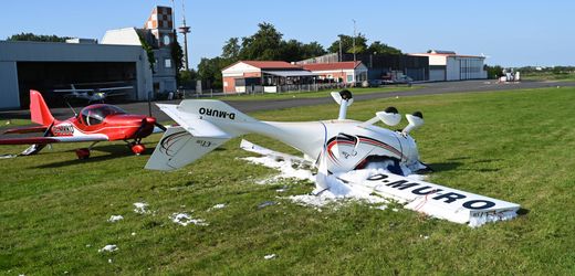 Ostfriesland: Sturmböe wirbelt geparktes Kleinflugzeug in Leer-Papenburg durch die Luft