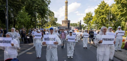 »Querdenker« demonstrieren wieder in Berlin