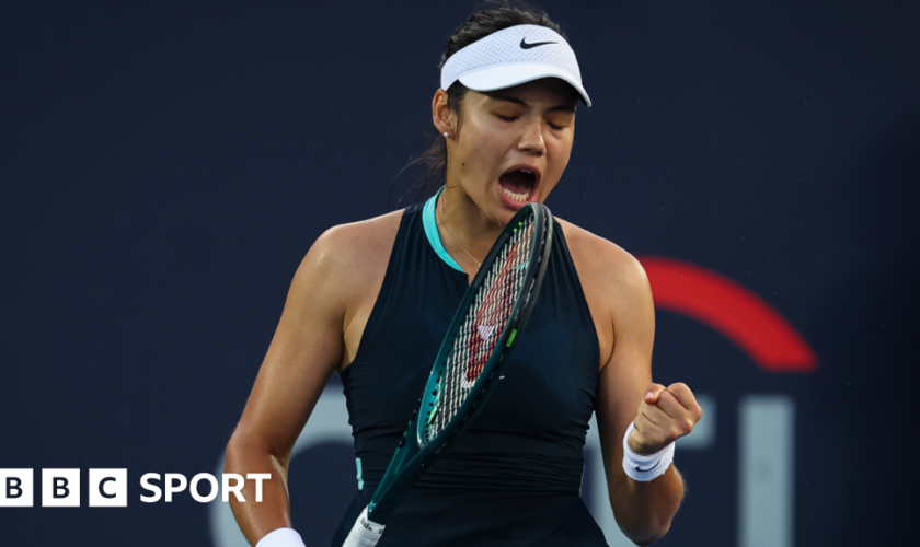 Emma Raducanu reacts during her match with Peyton Stearns at the Washington Open