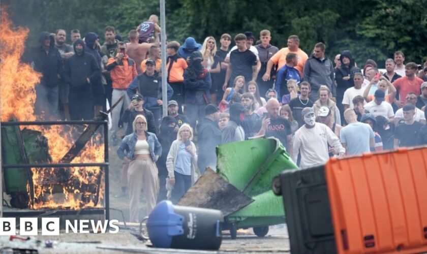 Refugees in Scotland 'living in fear' following riots