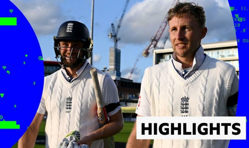 Chris Woakes and Joe Root celebrate