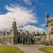 König Charles verbringt seine Ferien auf Schloss Balmoral