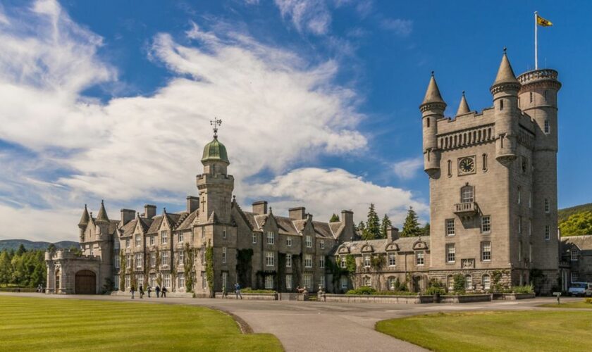 König Charles verbringt seine Ferien auf Schloss Balmoral