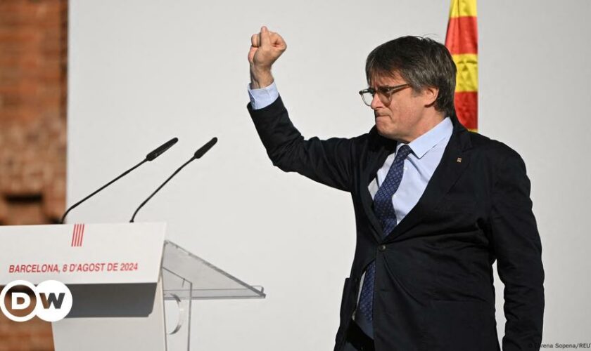 Spain: Catalan separatist Puigdemont returns, faces arrest