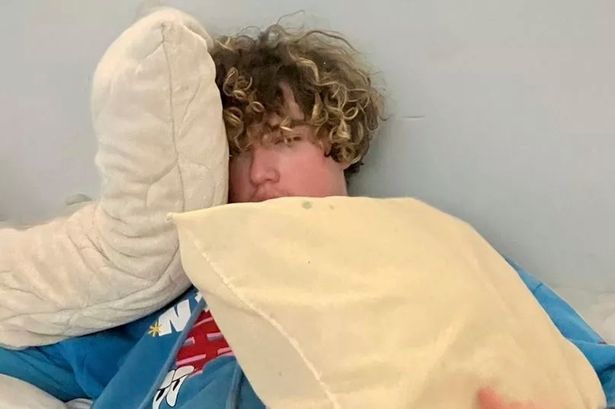 Teen YouTuber breaks record after staying awake for 12 days amid expert's 'fatal' warning