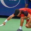 Tennis: malmené et battu par Monfils, Alcaraz s’énerve et brise sa raquette