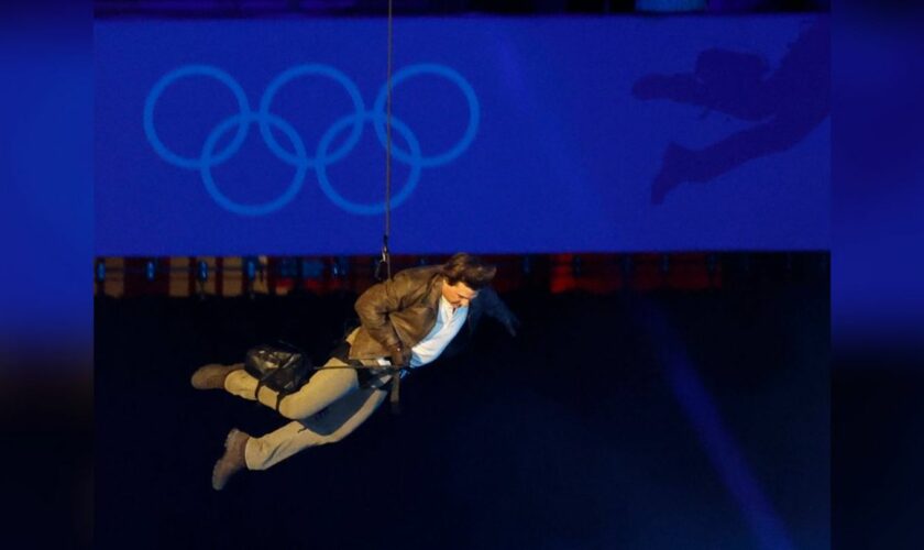 Tom Cruise bei der Abschlusszeremonie die Olympischen Spiele von Paris.