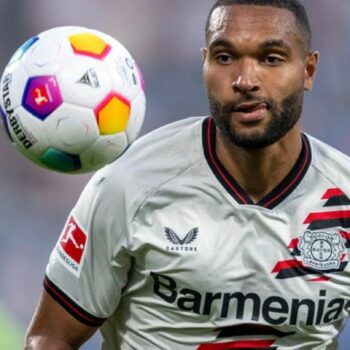 Bleibt er? Geht er? Über Jonathan Tah wird seit Wochen spekuliert. Foto: David Inderlied/dpa