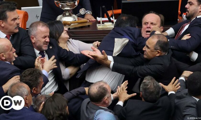 Turkey MPs brawl over jailed opposition lawmaker