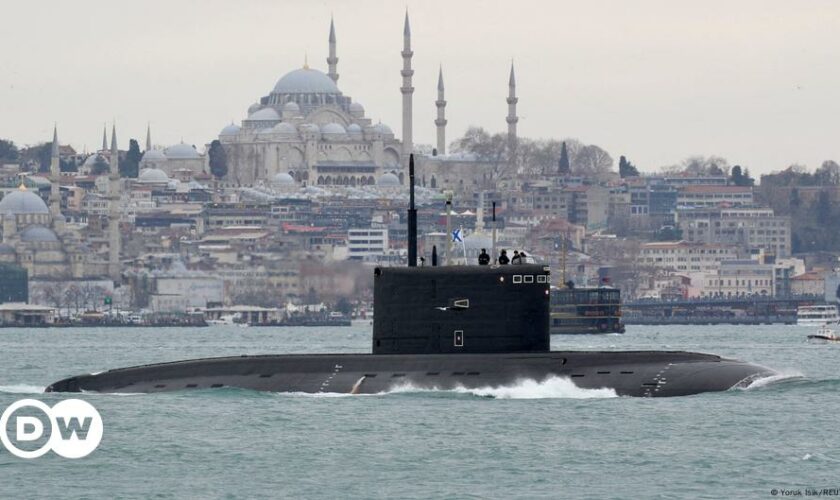 Ukraine updates: Ukraine says it sank Russian sub in Crimea