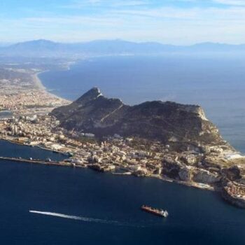 Una nueva maniobra militar británica en la zona de relleno de Gibraltar tensa las relaciones diplomáticas