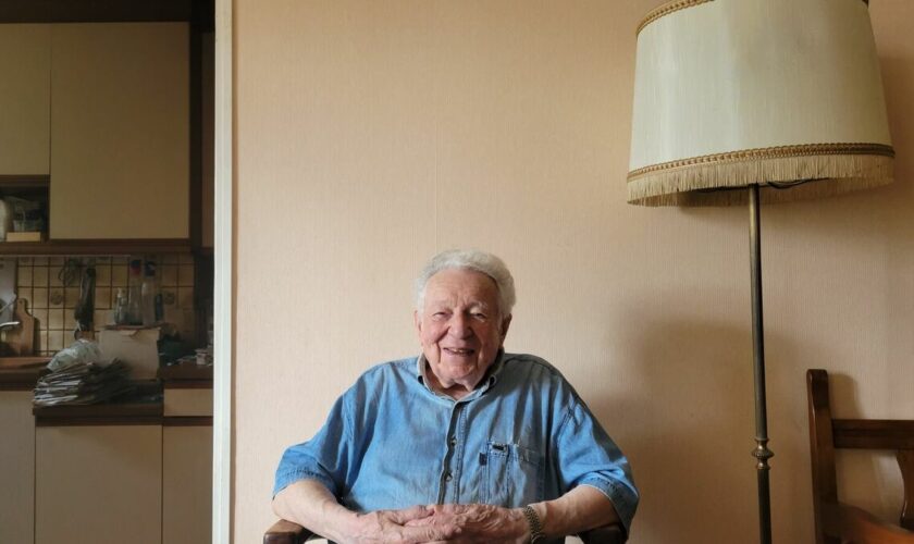 « Une balle a sifflé juste au-dessus de ma tête » : Fernand Vignal, 100 ans, raconte la libération de Vincennes