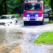 Unwetter fordert mehr als 900 Einsätze der Hamburger Feuerwehr Foto: Daniel Bockwoldt/dpa