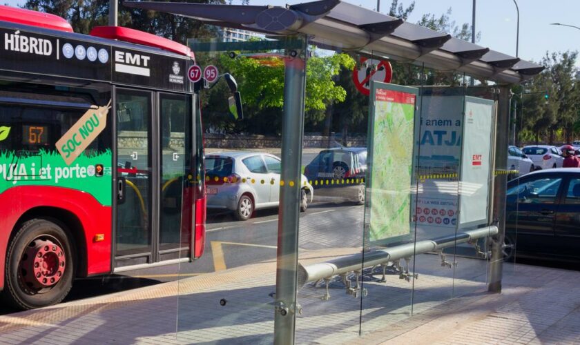 Vacances en Espagne : ils oublient leurs enfants dans un bus... et le poursuivent en taxi !