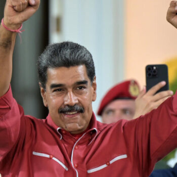 Venezuela : sous pression, Nicolas Maduro suspend le réseau social X pour dix jours