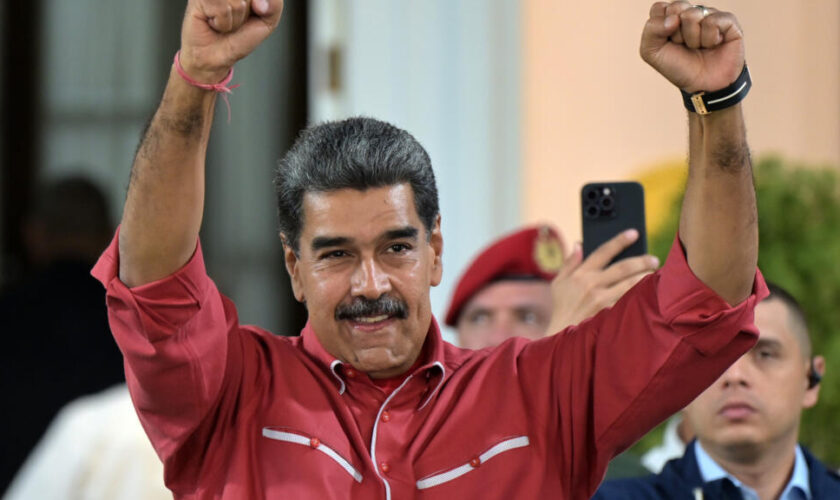 Venezuela : sous pression, Nicolas Maduro suspend le réseau social X pour dix jours