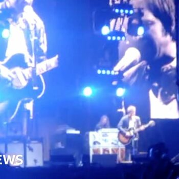 'We witnessed history' - video of Oasis's last gig in 2009