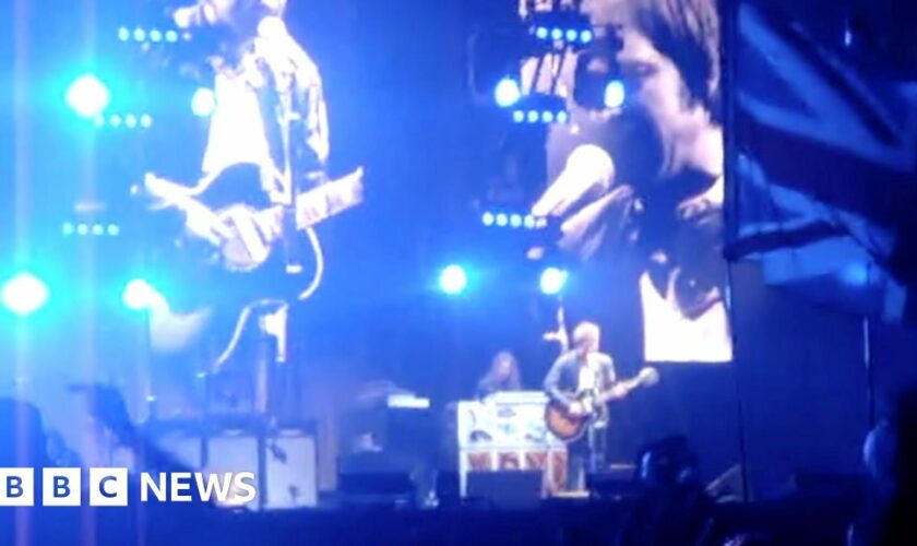 'We witnessed history' - video of Oasis's last gig in 2009