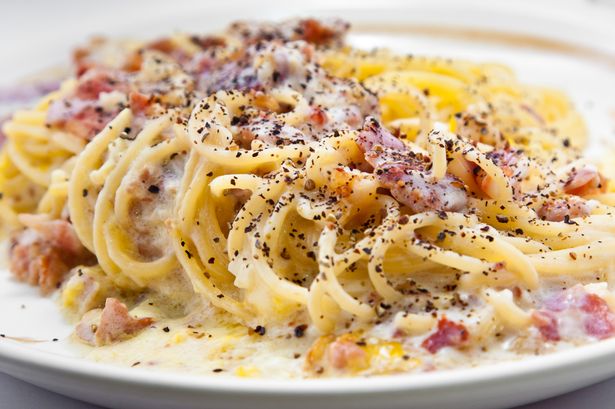 ‘Perfect’ spaghetti carbonara recipe using just five ingredients