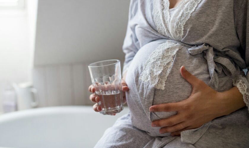 Boire de l'alcool avant de concevoir un enfant pourrait accélérer son vieillissement