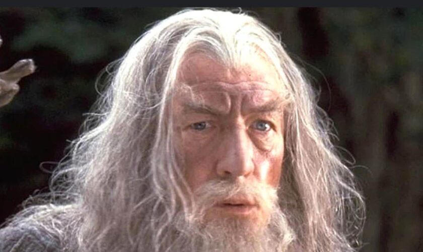 Ian McKellen reveals condition he’ll return as Gandalf in Lord of the Rings – but urges writers ‘be quick’