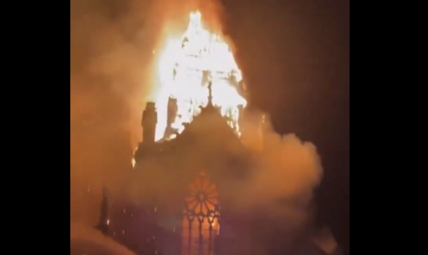 À Saint-Omer, l’église de l’Immaculée-Conception en partie détruite après un incendie impressionnant