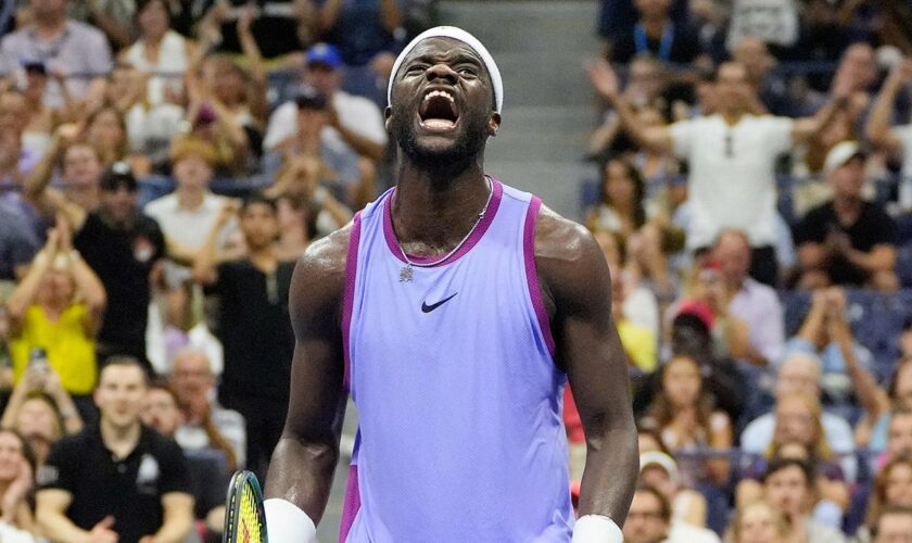 American Frances Tiafoe earns 3rd consecutive US Open quarterfinals berth with victory over Alexei Popyrin