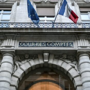 La Cour des comptes se félicite d'une "prise de conscience" de l'urgence de s'adapter au changement climatique mais demande à l'État de jouer plus clairement son rôle de stratège face "au mur d'investissements"