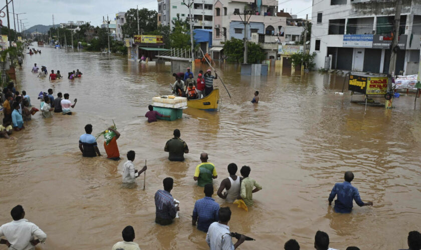 En Inde, des pluies torrentielles provoquent des inondations catastrophiques