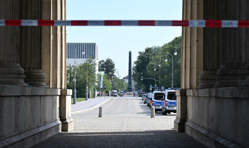 Polizeieinsatz in München: Schüsse statt Schweigeminuten