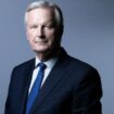 Michel Barnier, alors négociateur en chef de l'Union européenne pour le Brexit, pose le 11 mai 2021 à Paris