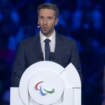 Tony Estanguet ovationné à la cérémonie de clôture des Jeux Paralympiques, contrairement à Emmanuel Macron