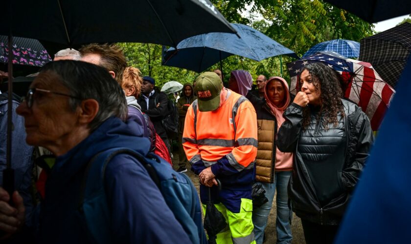 À Grenoble, émotion et colère lors de l’hommage à Lilian Dejean, l’employé municipal tué par balles