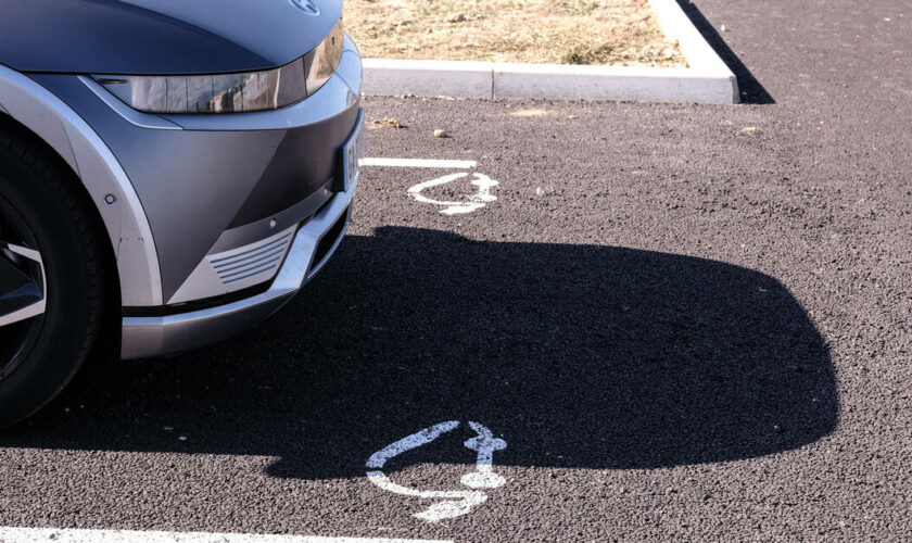 La baisse des aides à l’achat de véhicules électriques, un obstacle pour la transition écologique