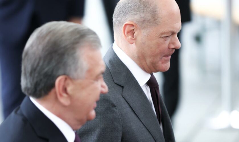 Migration: Olaf Scholz will in Usbekistan Migrationsabkommen unterzeichnen