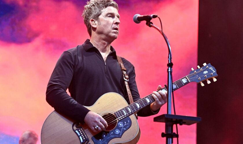 Oasis : une guitare de Noel Gallagher vendue aux enchères plus de 156 000 euros