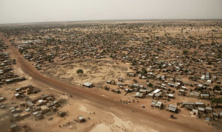 Massacre de Barsalogho au Burkina : des proches de victimes fustigent le "mépris" du capitaine Traoré