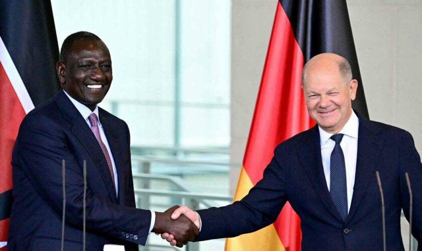 Berlin conclut un accord migratoire avec le Kenya, États-Unis, Birmanie : les informations de la nuit