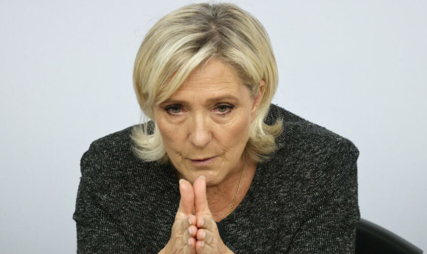 Marine Le Pen appelle à une nouvelle dissolution de l'Assemblée nationale en 2025