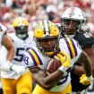 LSU narrowly avoids upset, as South Carolina misses last second field goal