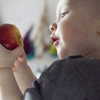 Pour les repas des enfants, ces recommandations nutritionnelles invitent à réduire les viennoiseries ou les jus de fruits