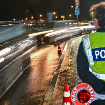 Zusätzliche Grenzkontrollen laufen an – Schmuggler flüchten vor Polizei